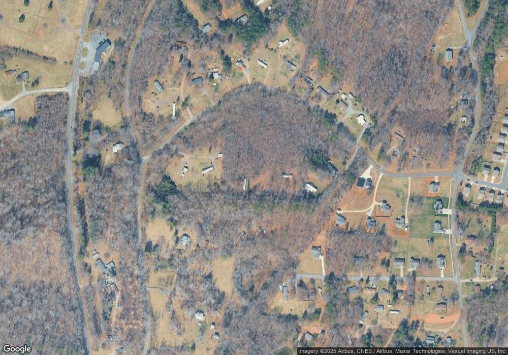 136 Scenery Dr, Statesville, NC 28677 - photo 1