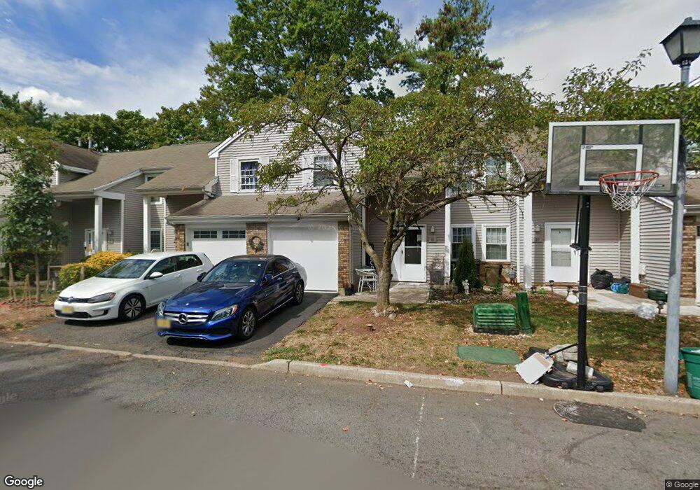 91 Renaissance Ln unit 58, New Brunswick, NJ 08901 - photo 1