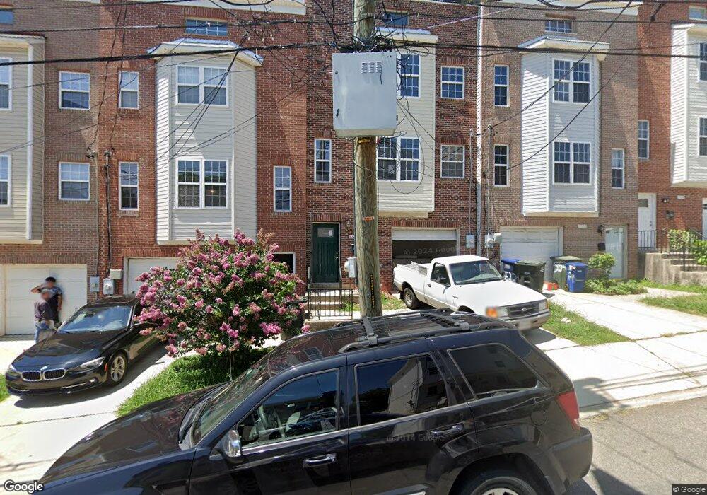 5520 Hunt Place NE, Washington, DC 20019 - photo 1