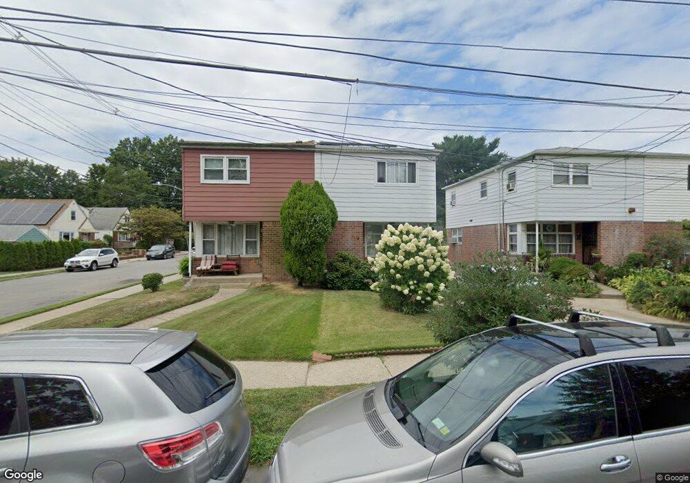 6242 136th St, Flushing, NY 11367 - photo 1