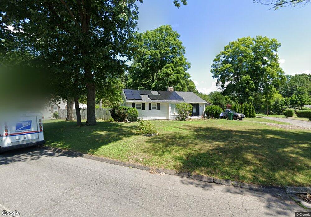 83 Daniel Blvd, Bloomfield, CT 06002 - photo 1