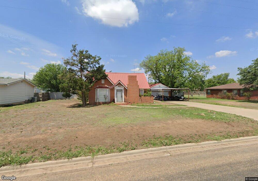 405 Canyon St, Plainview, TX 79072 - photo 1