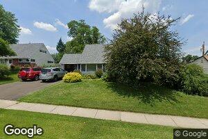 35 Cactus Rd, Levittown, PA 19057