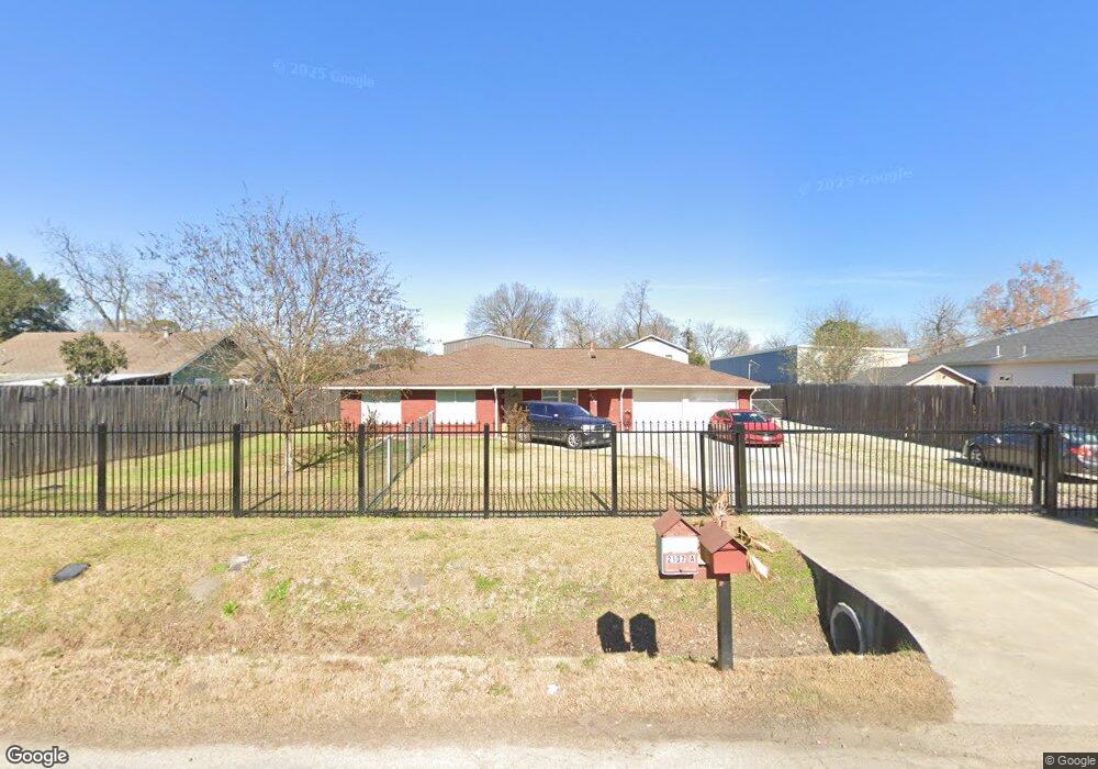2107 Charles Rd, Houston, TX 77093 - photo 1