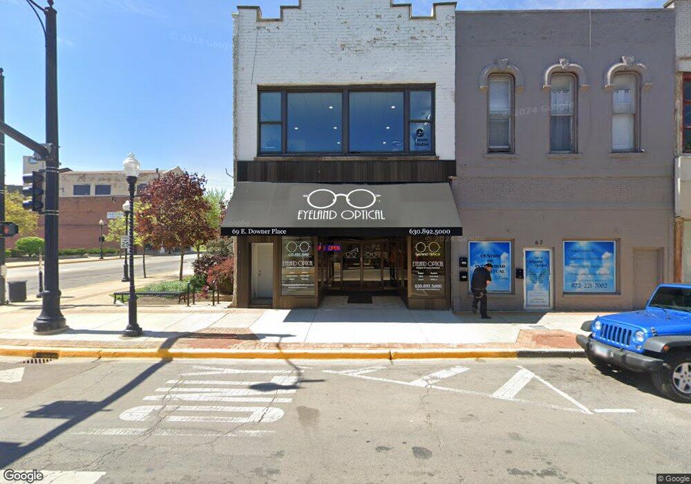 69 E Downer Place unit 204, Aurora, IL 60505 - photo 1