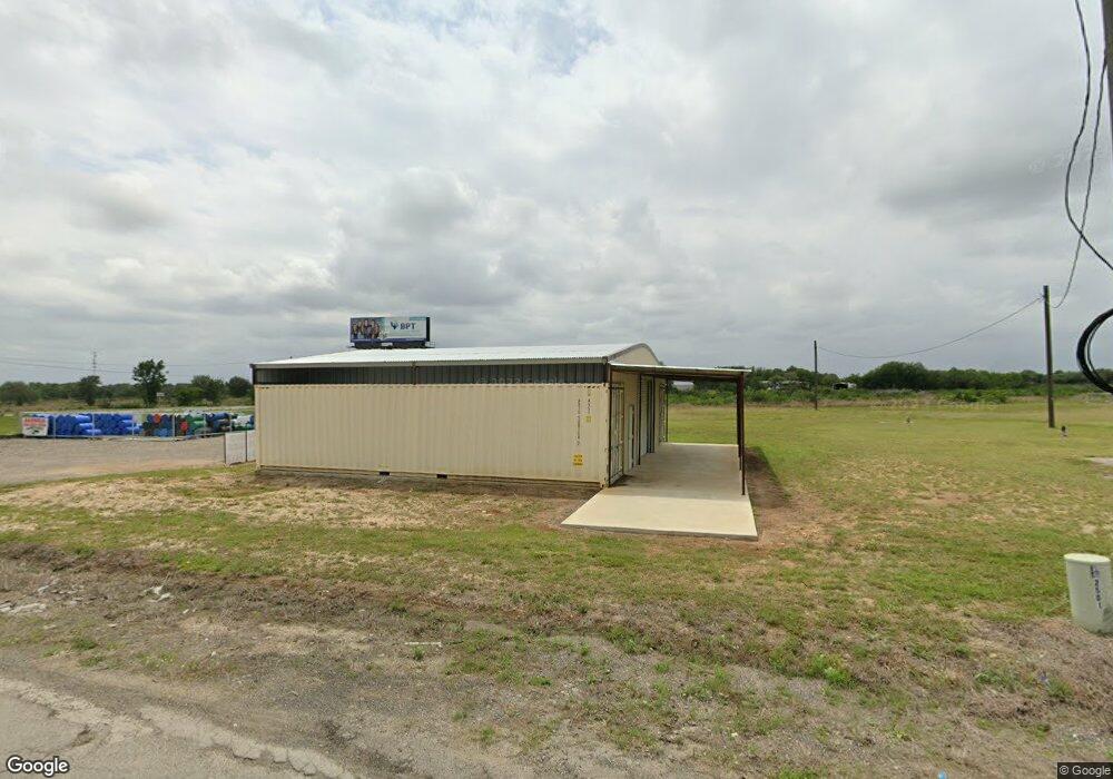 2407 N Airport Rd, Beeville, TX 78102 - photo 1
