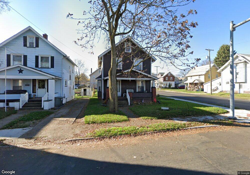 1101 Clarendon Ave SW, Canton, OH 44710 - photo 1