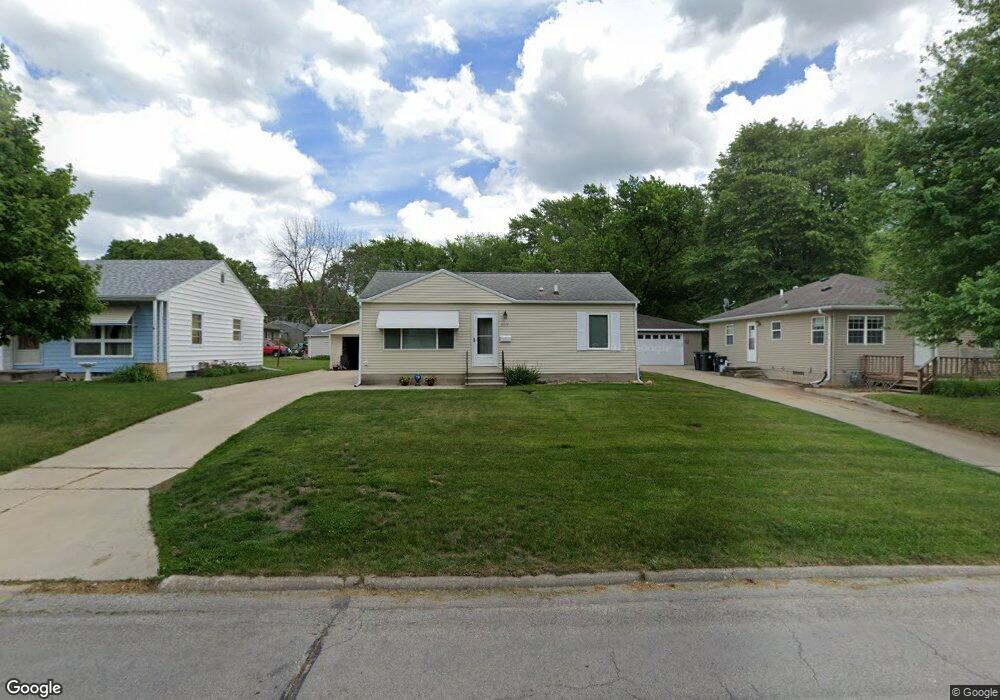 2216 Victory Dr, Cedar Falls, IA 50613 - photo 1