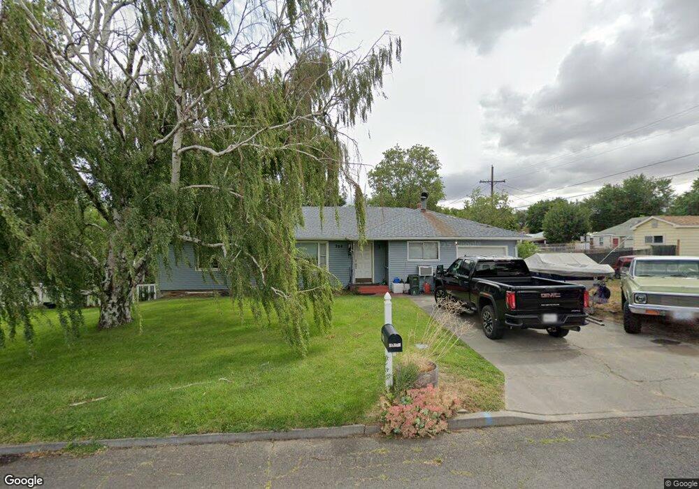 704 SW 31st St, Pendleton, OR 97801 - photo 1