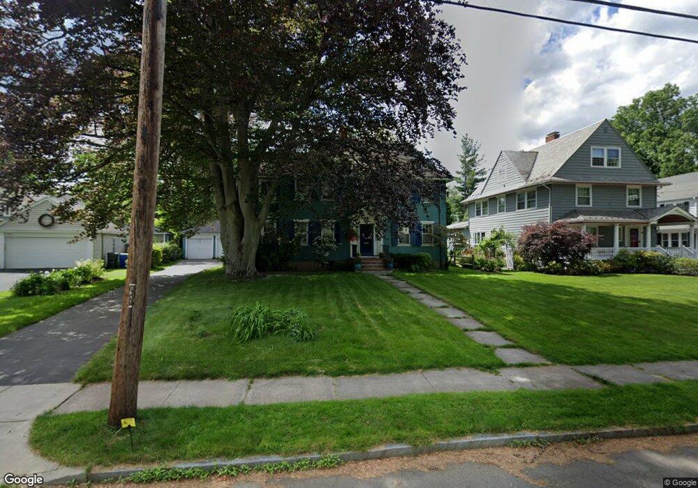 7 Foxcroft Rd, West Hartford, CT 06119 - photo 1