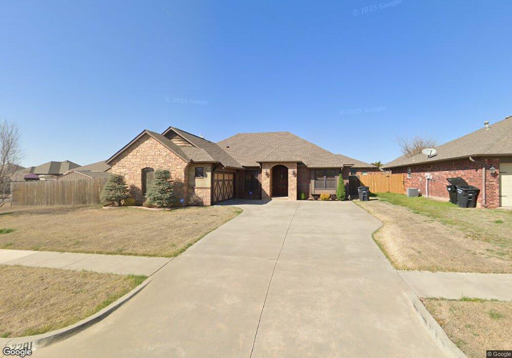 2201 SE 6th St, Moore, OK 73160 - photo 1