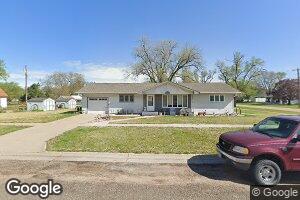 209 E 6th St, Fairfield, NE 68938