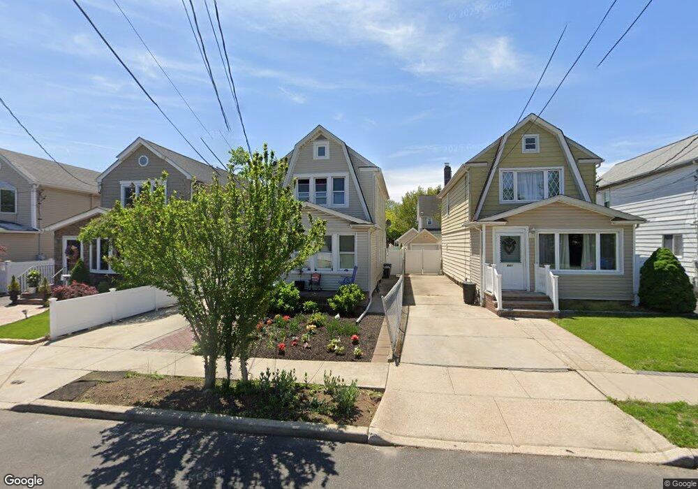 659 Sobo Ave, Franklin Square, NY 11010 - photo 1