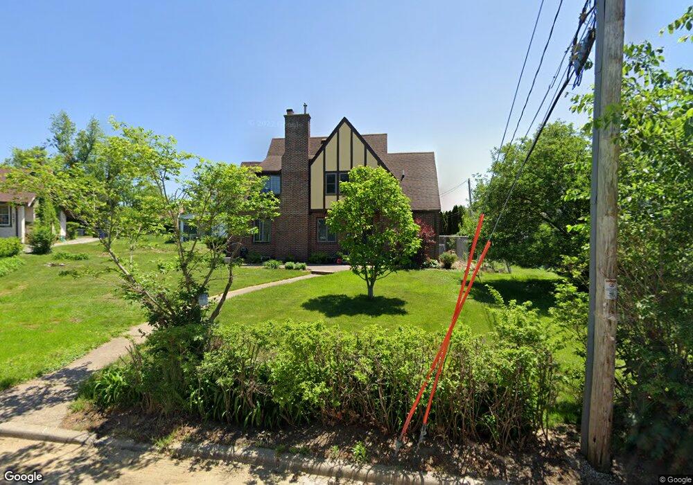 2445 5th Ave SE, Cedar Rapids, IA 52403 - photo 1