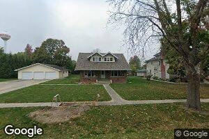 207 Walnut St NW, Blairstown, IA 52209