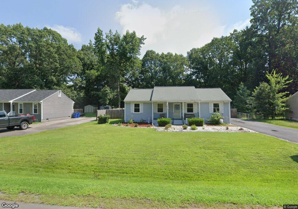 4001 Robert e Lee Dr, Hopewell, VA 23860 - photo 1