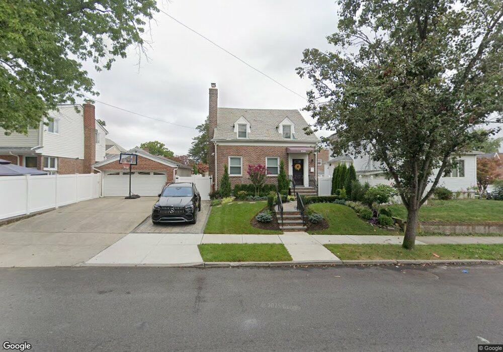 17111 32nd Ave unit 2, Flushing, NY 11358 - photo 1