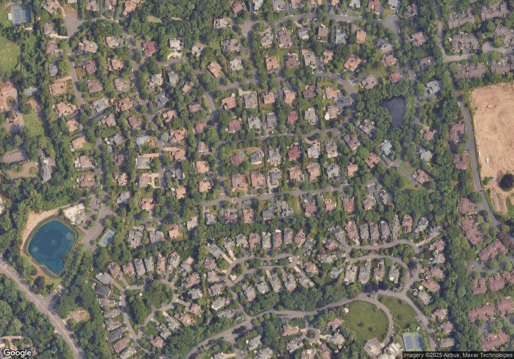 12 Bristol Dr, Manhasset, NY 11030 - photo 1