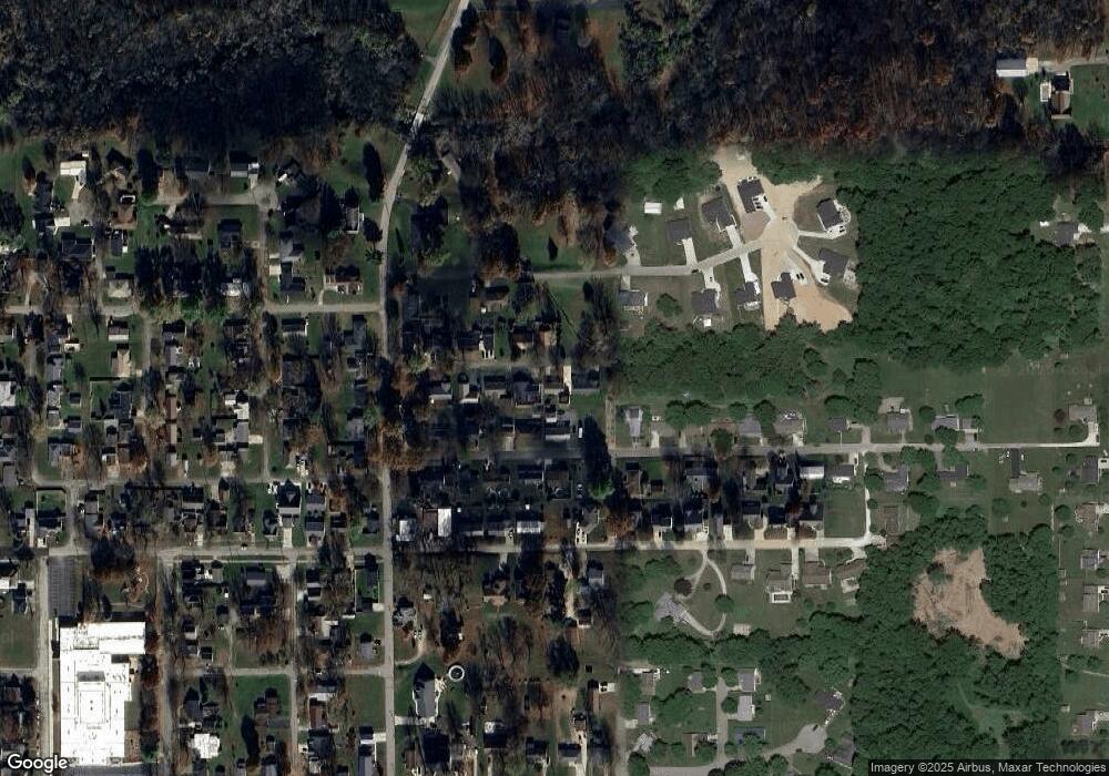 922 Marion Ave, Covington, IN 47932 - photo 1