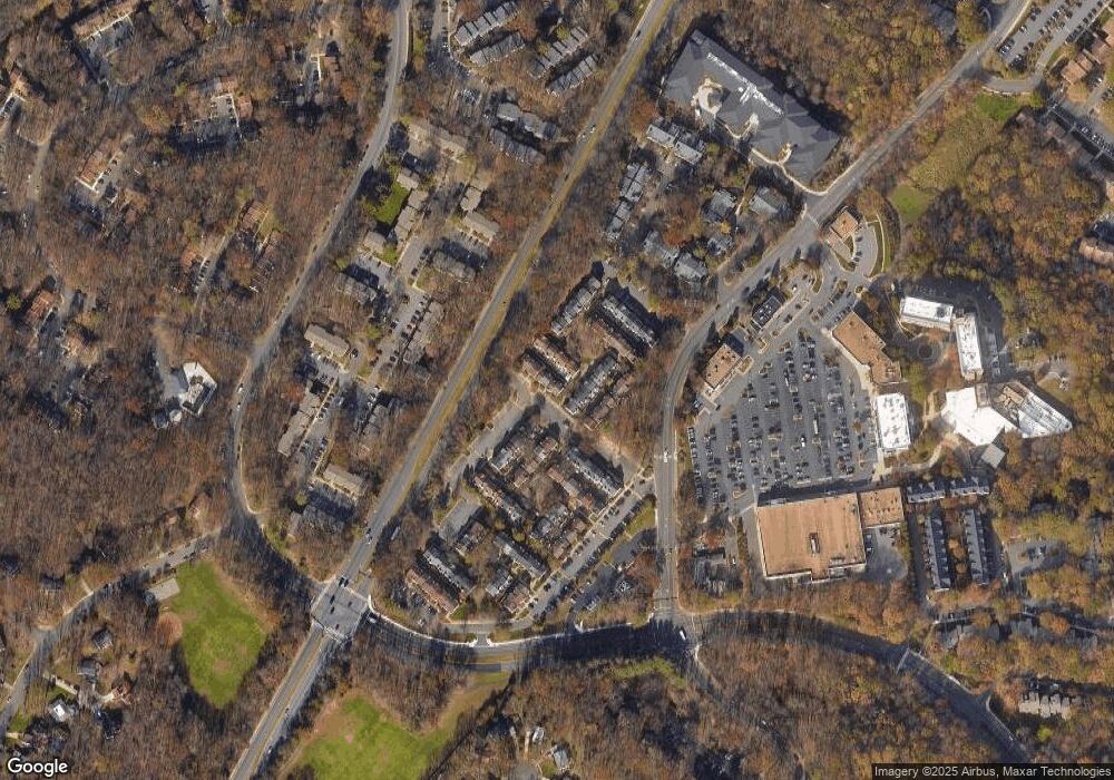 2349 Hunters Square Ct, Reston, VA 20191 - photo 1