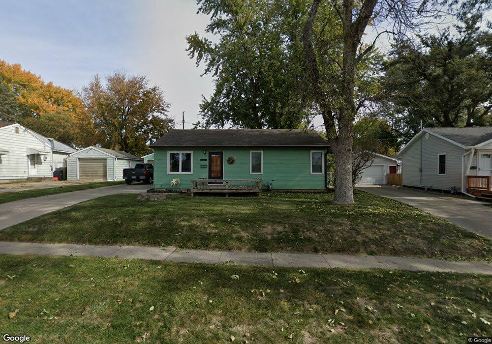 702 E 24th St S, Newton, IA 50208 - photo 1