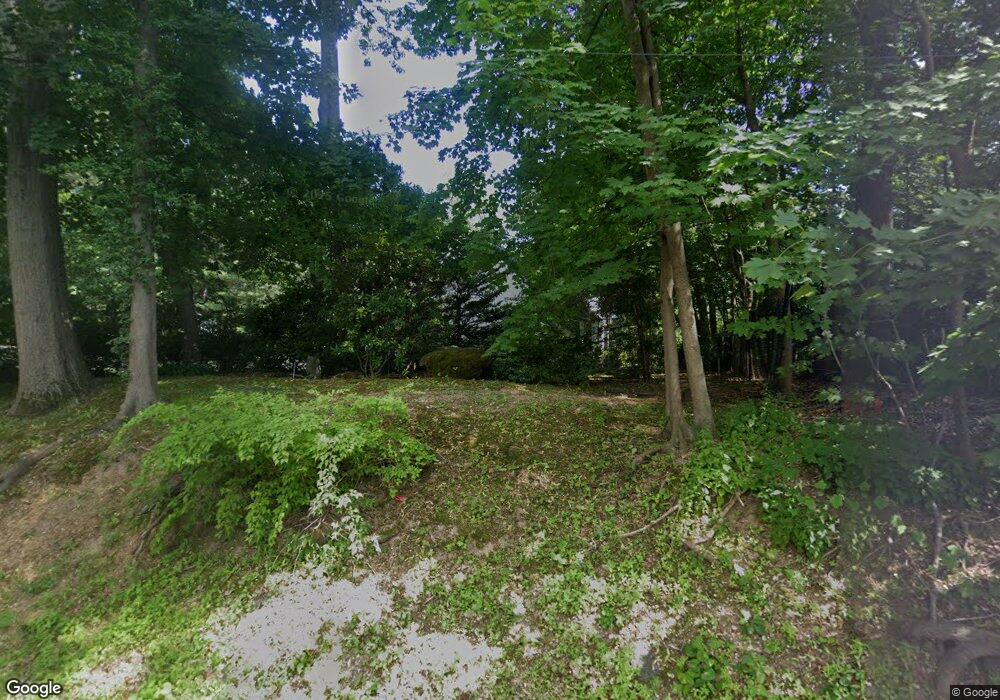 44 Barkers Point Rd, Port Washington, NY 11050 - photo 1