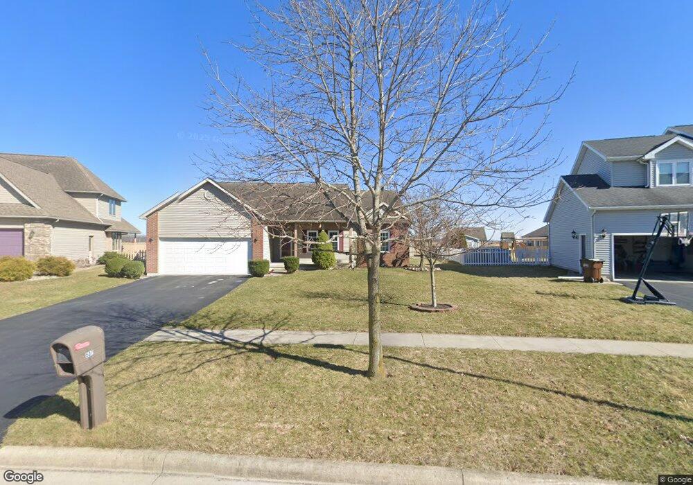 537 Cranberry E, Findlay, OH 45840 - photo 1