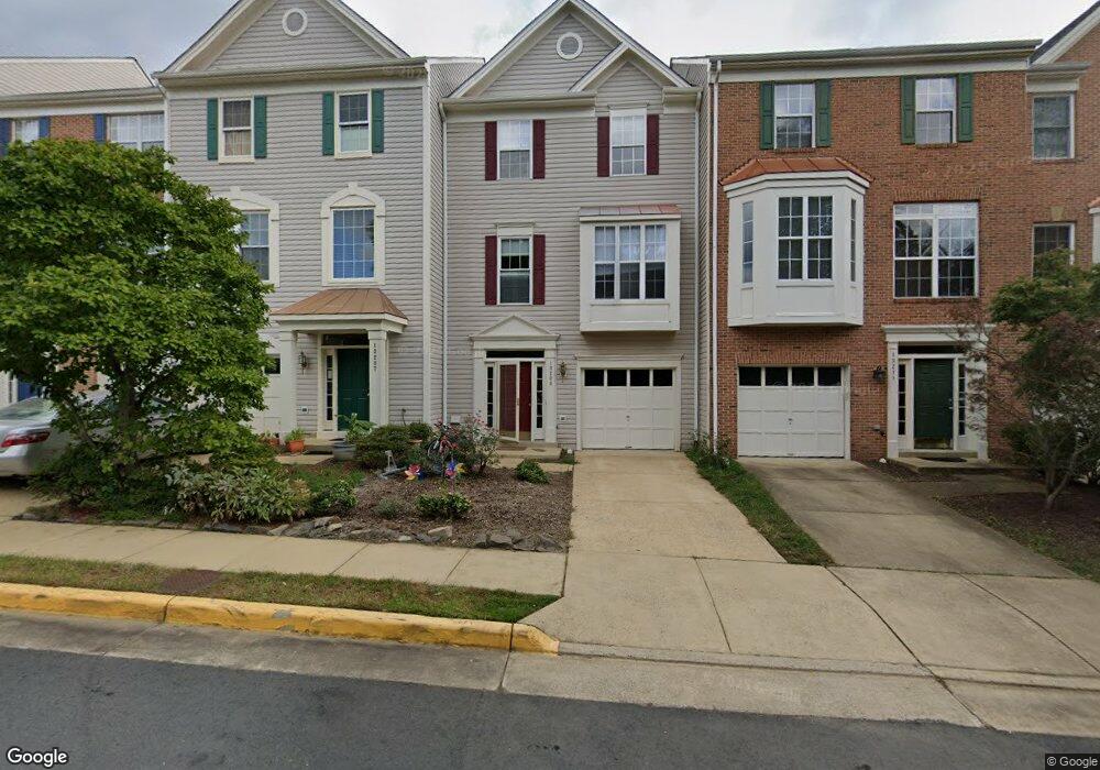 13209 Fox Ripple Ln, Herndon, VA 20171 - photo 1