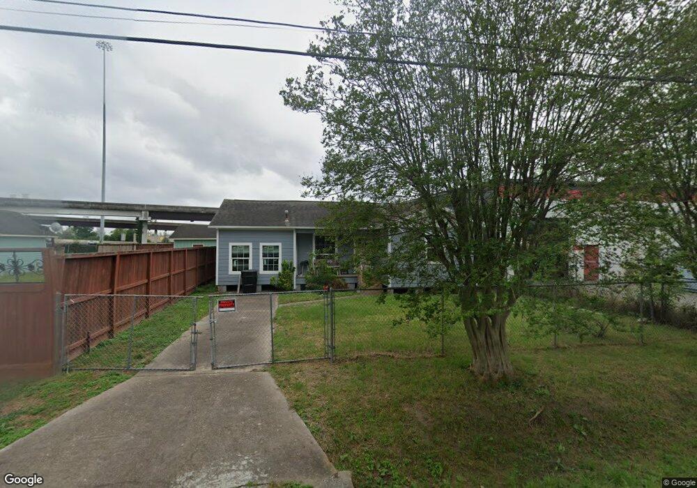 1414 Reid St, Houston, TX 77022 - photo 1