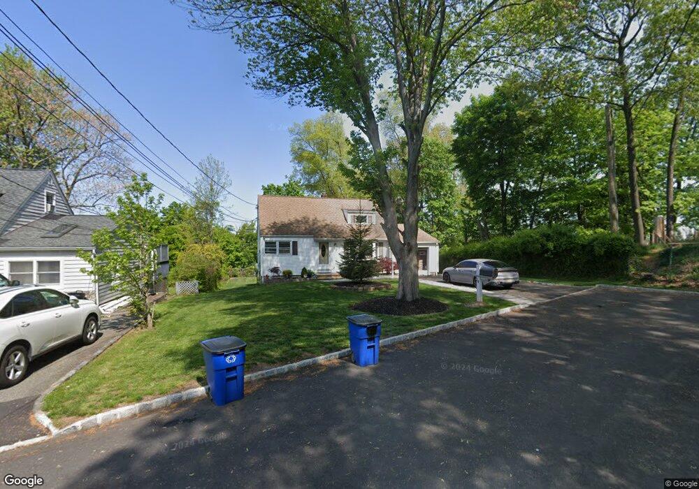 34 Deerfield Dr, West Orange, NJ 07052 - photo 1