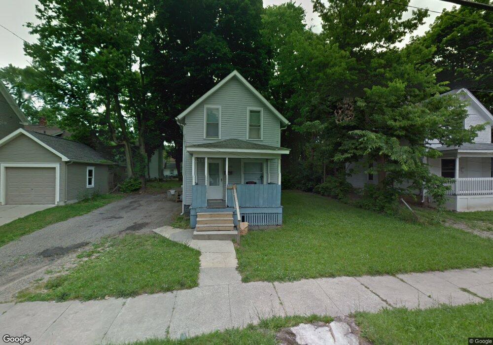 226 Lahoma St, Lansing, MI 48915 - photo 1
