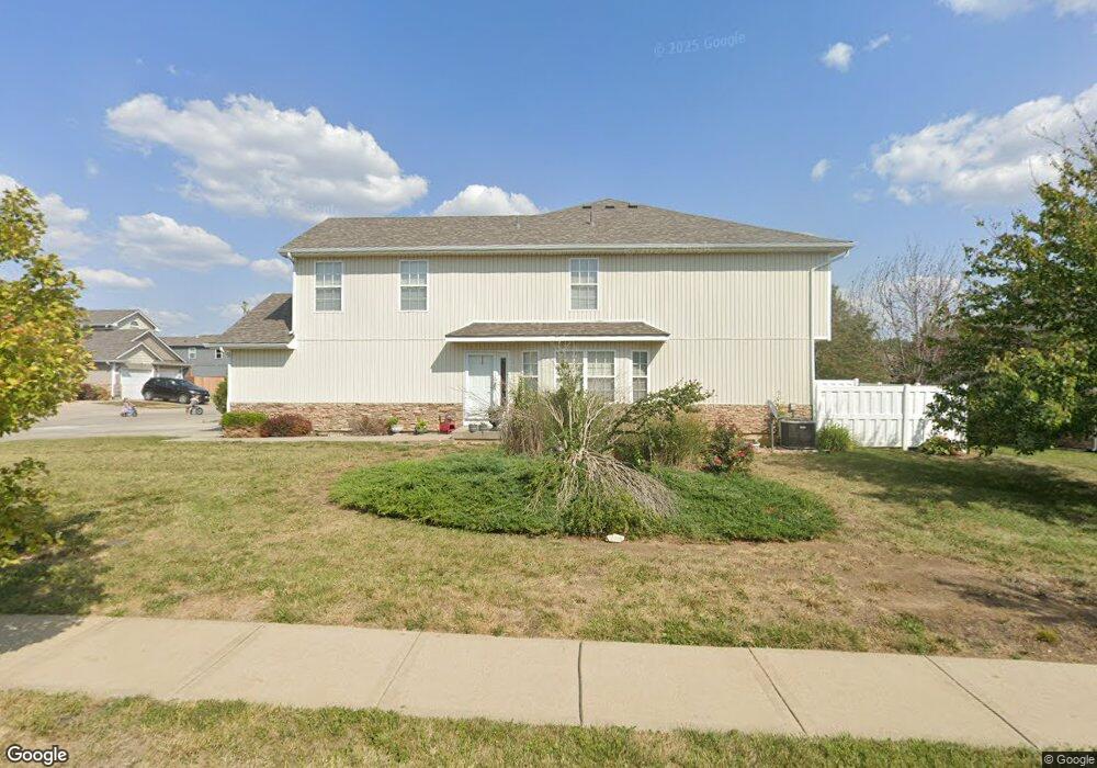 21093 Millridge St, Spring Hill, KS 66083 - photo 1