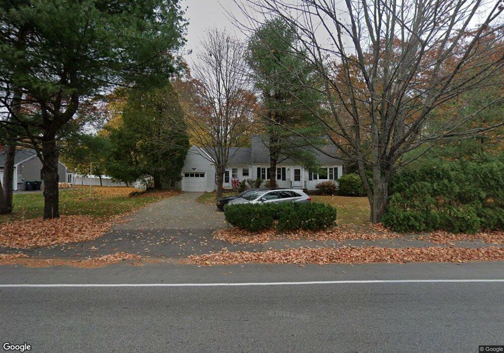 123 Fletcher St, Kennebunk, ME 04043 - photo 1