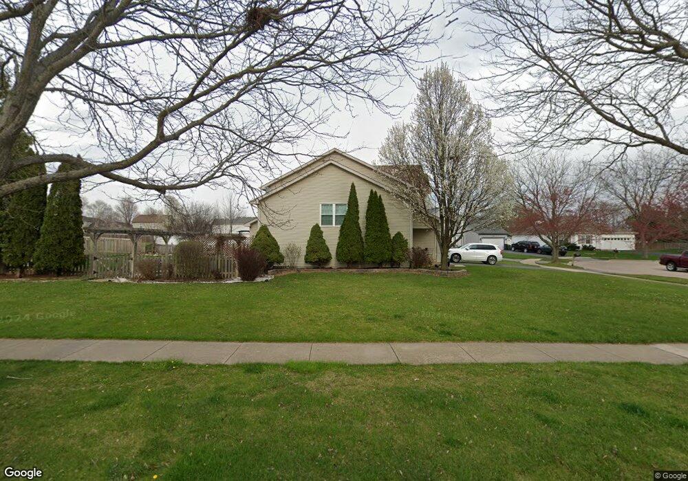 191 White Oak Dr, North Aurora, IL 60542 - photo 1