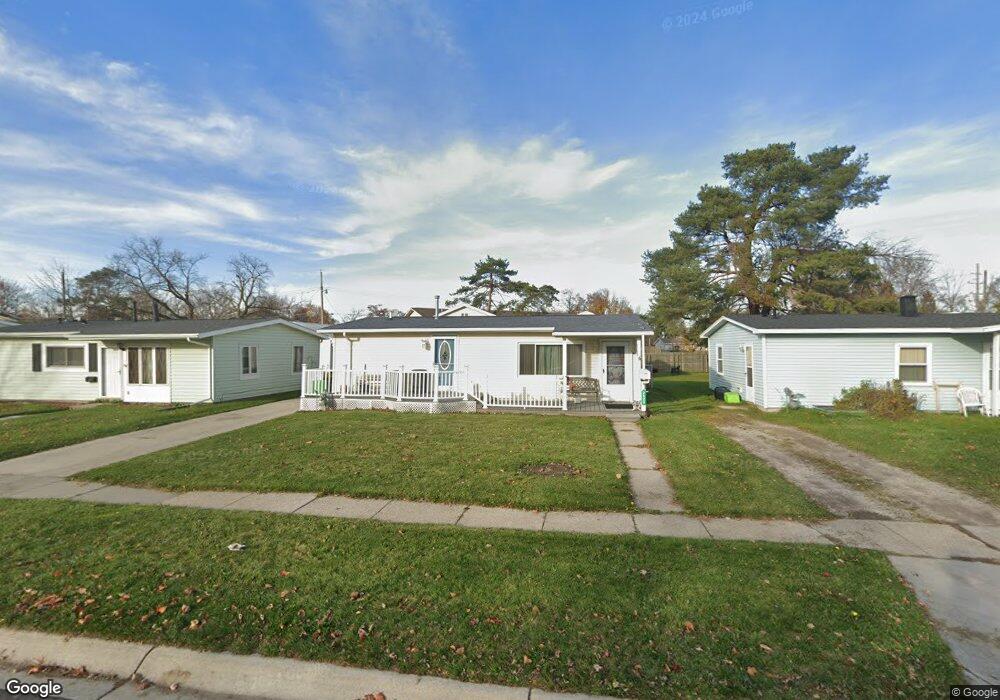 2523 Locust St, Port Huron, MI 48060 - photo 1