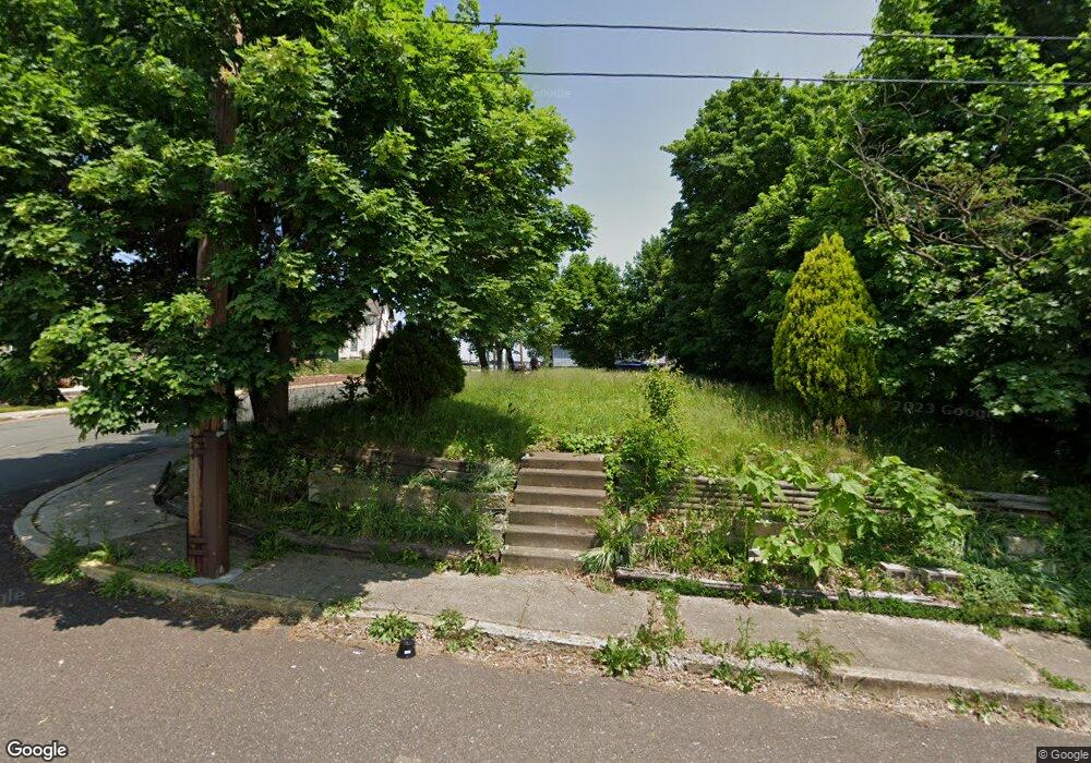 426 Elm St, Pottstown, PA 19464 - photo 1