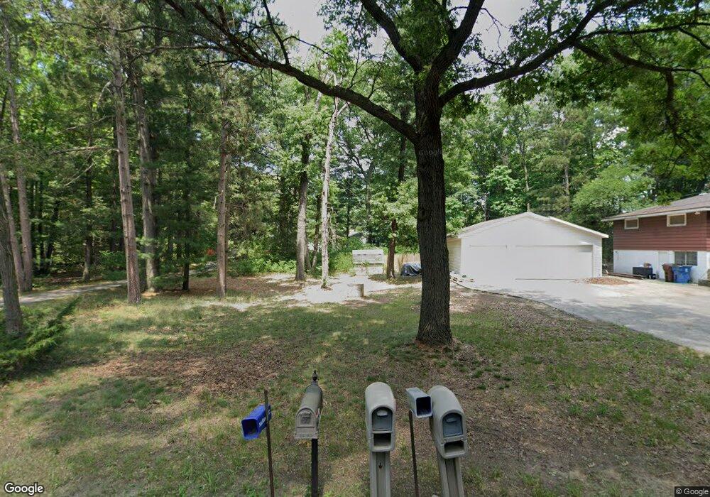 823 E Price Rd, Midland, MI 48642 - photo 1