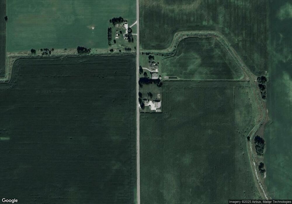 8262 Chestnut Rd, Bourbon, IN 46504 - photo 1