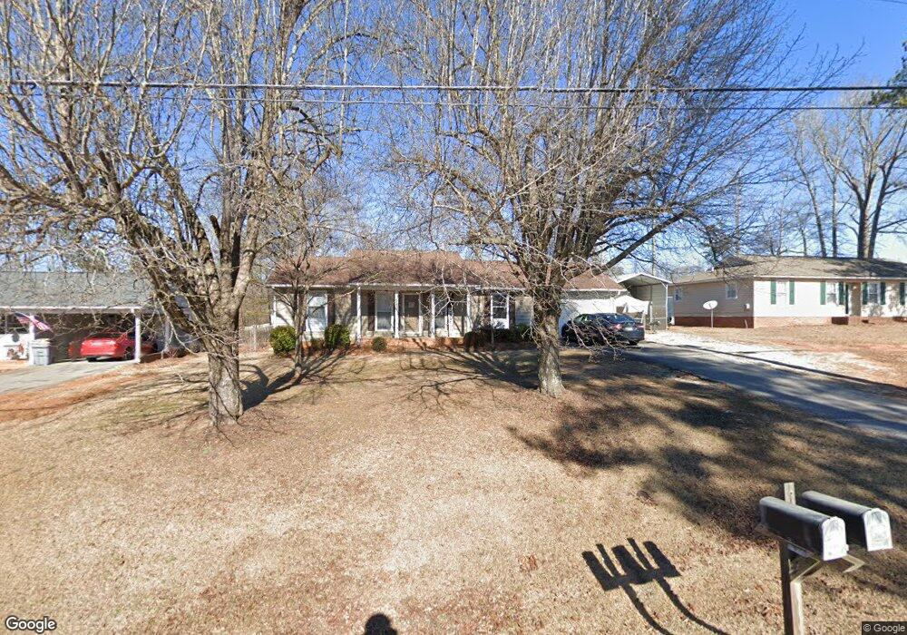 908 Southfield St, Inman, SC 29349 - photo 1