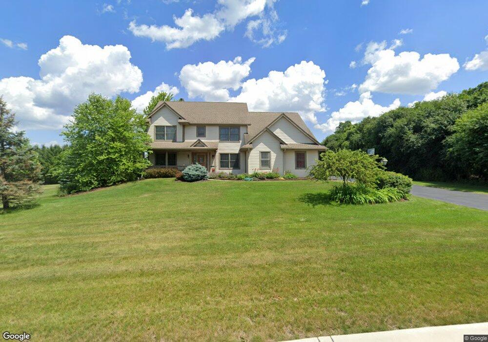 N63W27176 Maple St, Sussex, WI 53089 - photo 1