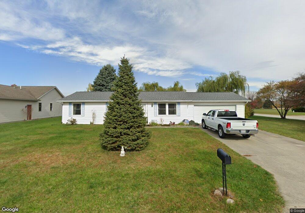 17187 Tecumseh Dr E, Wapakoneta, OH 45895 - photo 1