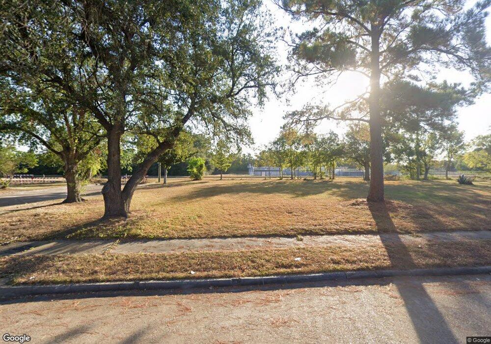 7326 Shady Vale Ln, Houston, TX 77040 - photo 1