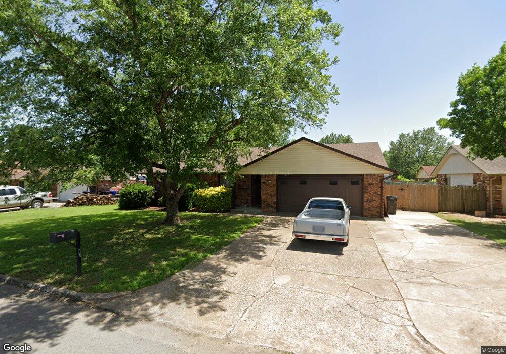 813 W Waco Place, Broken Arrow, OK 74011 - photo 1