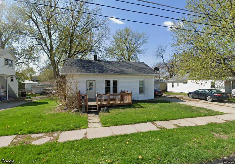 705 N 2nd Ave W, Newton, IA 50208 - photo 1