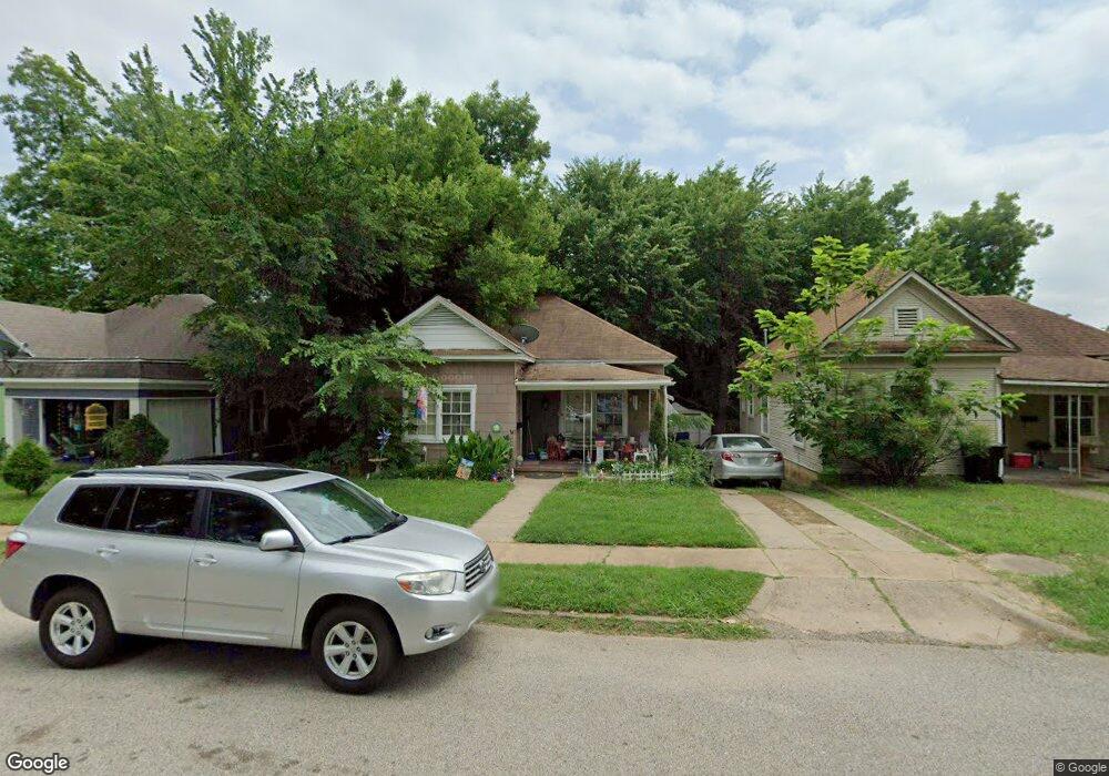 512 W Texas St, Denison, TX 75020 - photo 1