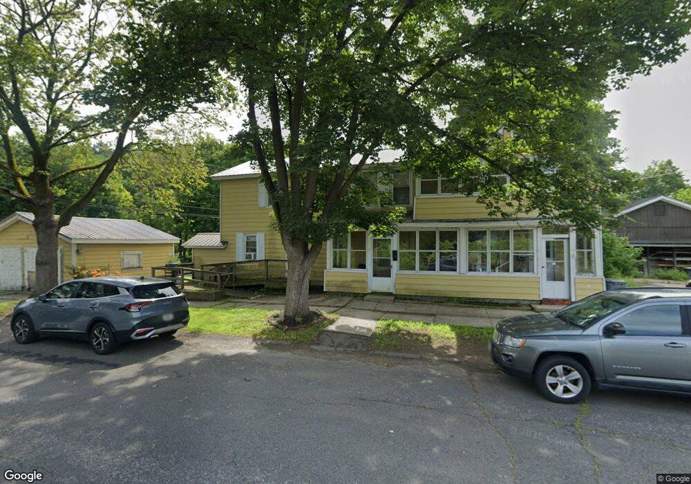7 N St, Turners Falls, MA 01376 - photo 1