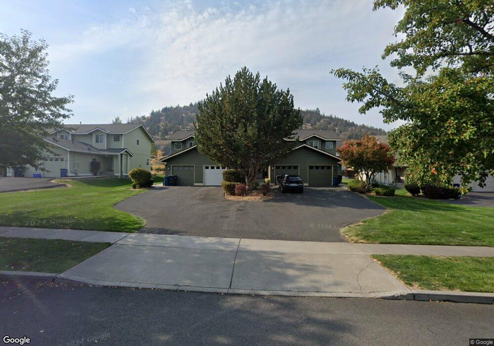 1932 NE Sams Loop unit 1-4, Bend, OR 97701 - photo 1