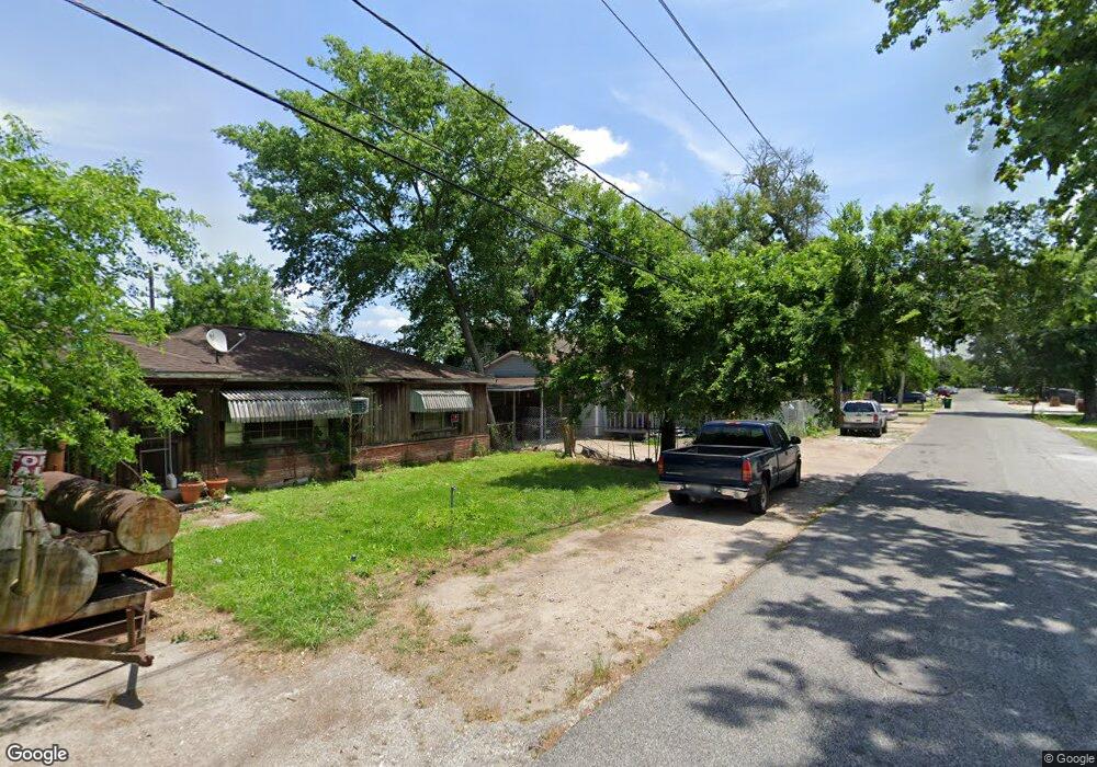 9314 Shoreham St, Houston, TX 77093 - photo 1