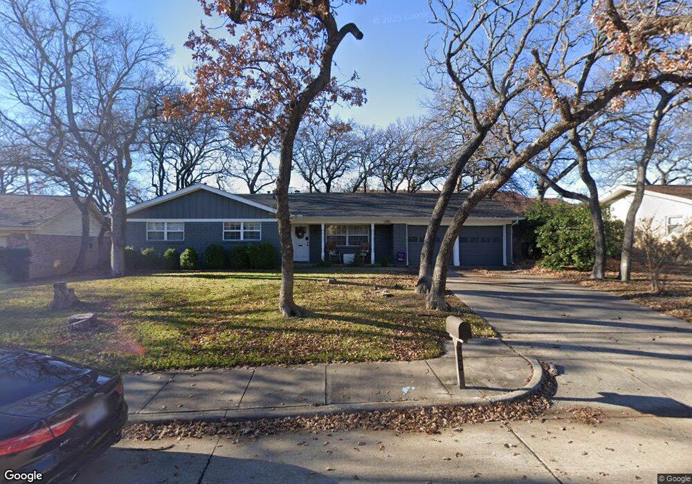 700 Queens Way, Bedford, TX 76021 - photo 1