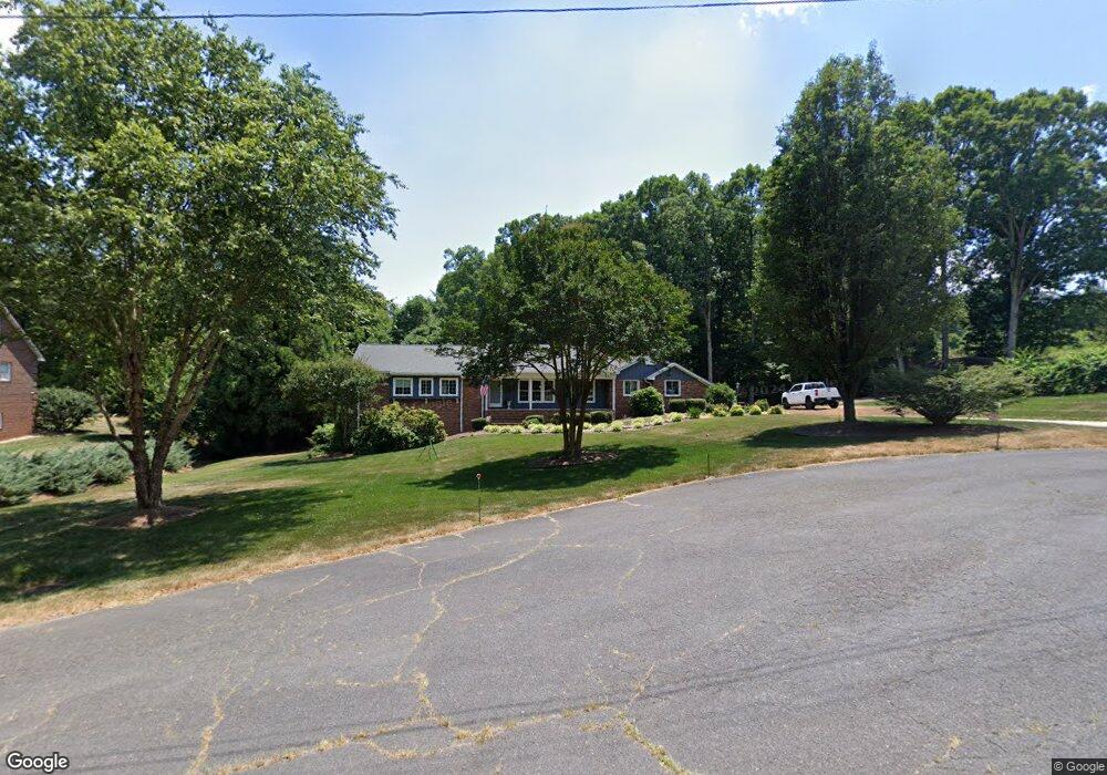 604 Cypress Dr, Asheboro, NC 27205 - photo 1